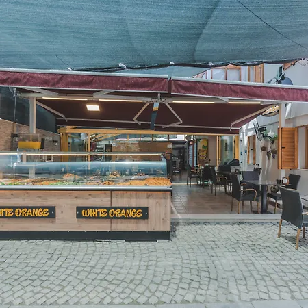 Ξενοδοχείο White Orange 3*