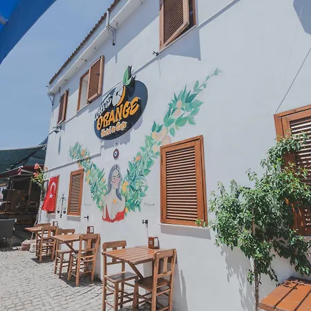 White Orange فندق إزمير