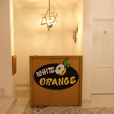 Otel White Orange 3*