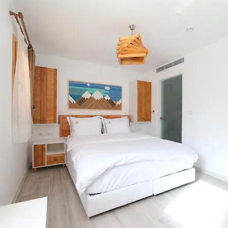 White Orange Hotel 3*